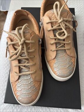 Giuseppe Zanotti Leather Low-Top Sneakers with Side Zip